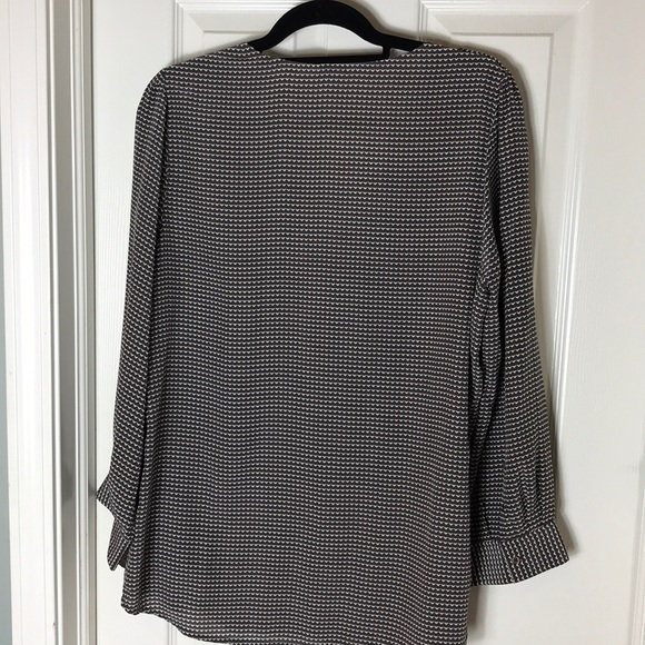 Joie grey silk pullover blouse Sz M lknew - Picture 3 of 3